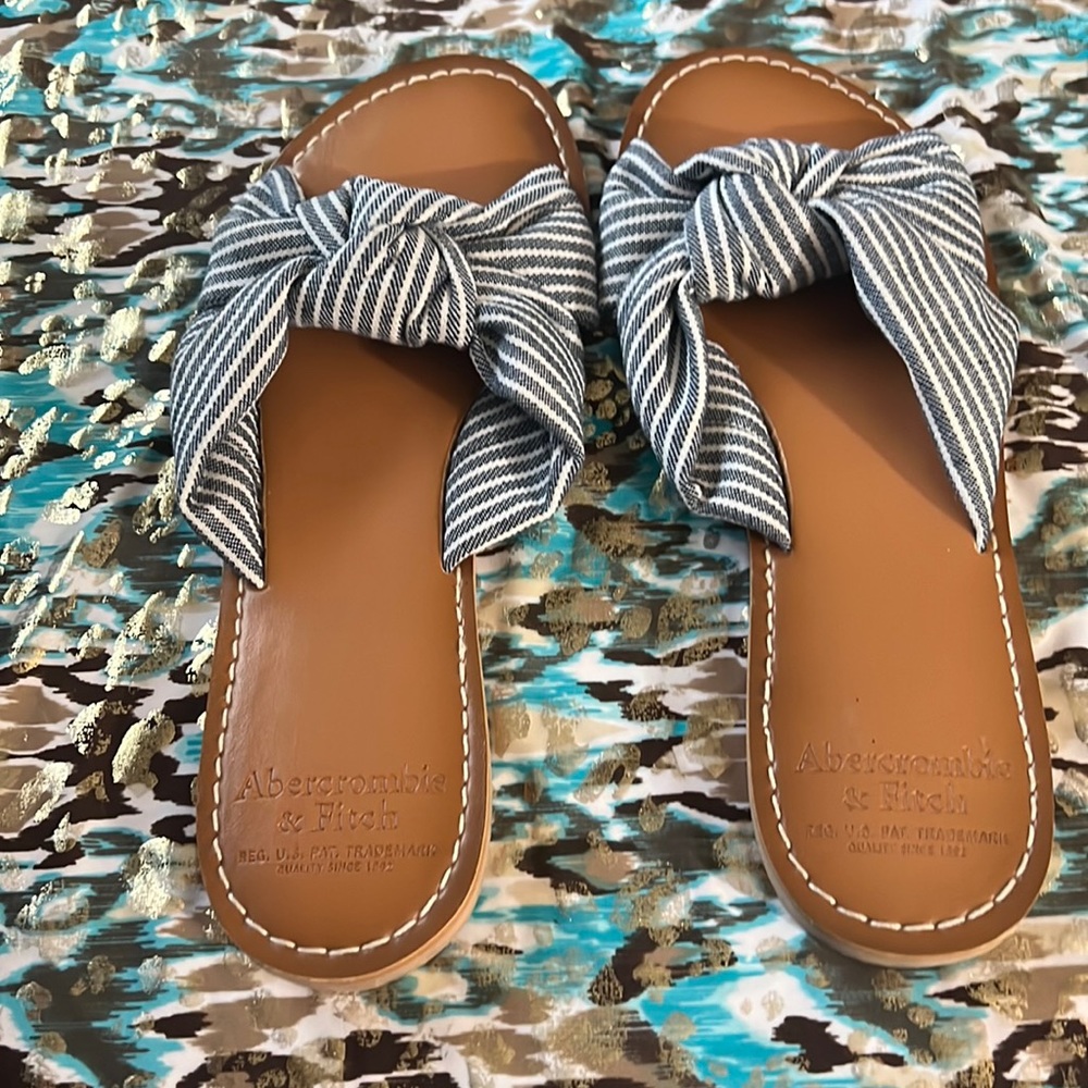 Abercrombie &Fitch blue and white sandals. Like new. US sized 6/7